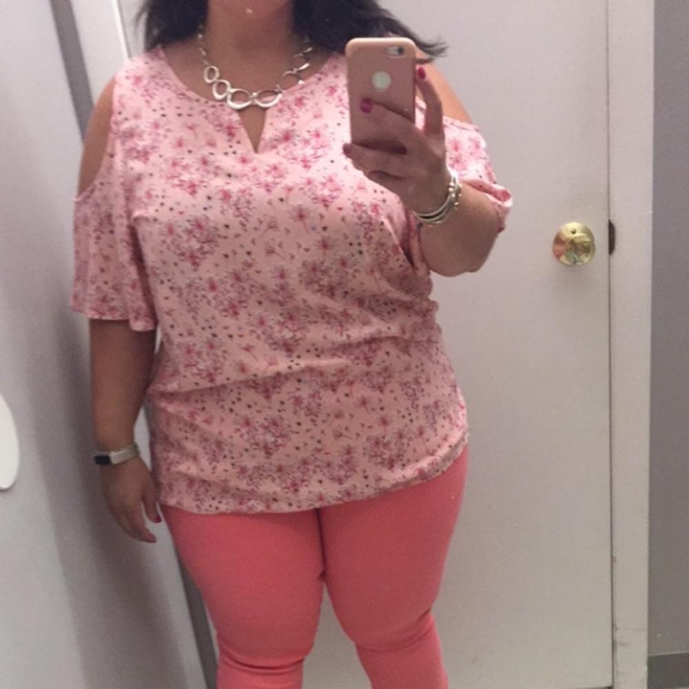 Cold shoulder short sleeve top